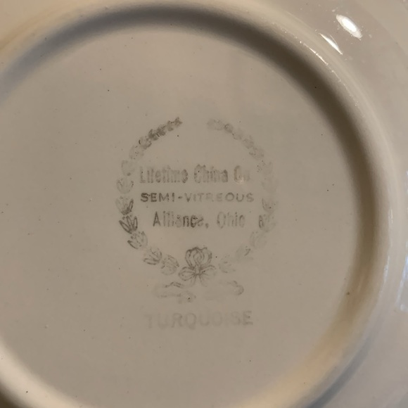 Lifetime China Co Semi-Vitreous 3 piece set. Turquoise. See pictures for sizes - Picture 2 of 14